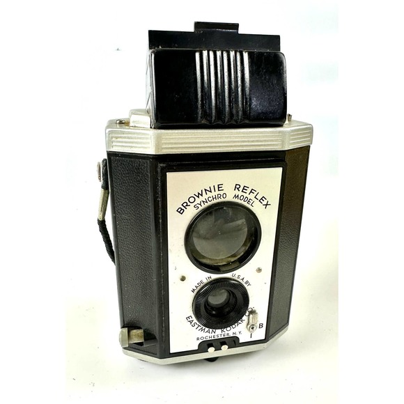 Vintage Kodak Brownie Reflex Synchro Camera With Box - Picture 2 of 10